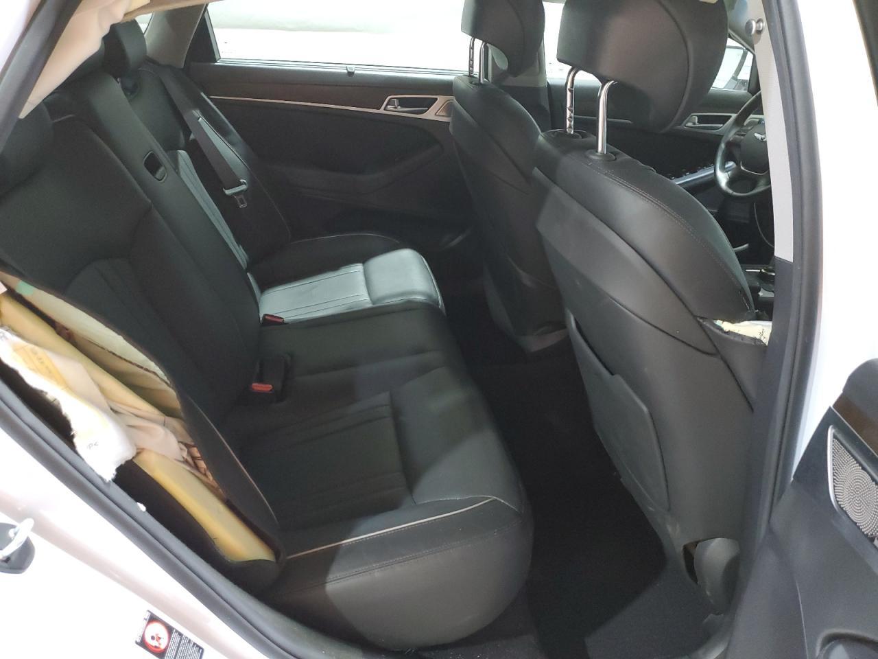 2019 Genesis G80 Base