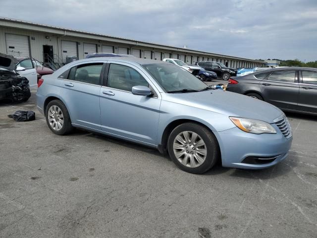 2013 Chrysler 200 LX