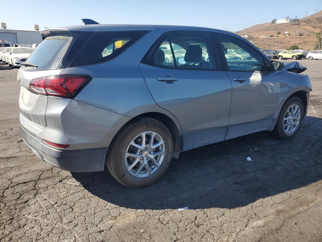 2023 Chevrolet Equinox ls