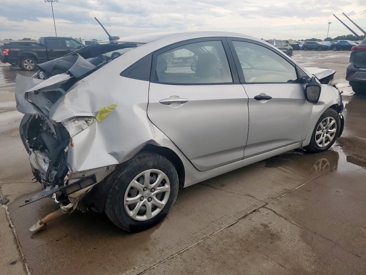 2013 Hyundai Accent gls