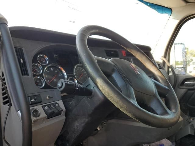 2021 Kenworth T680 Semi Truck