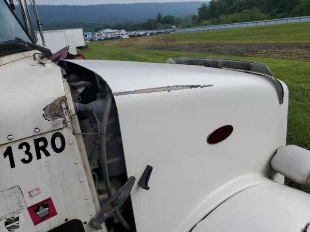 2006 Peterbilt Tractor 2006 Peterbilt 357 ROLL-OFF Container Truck