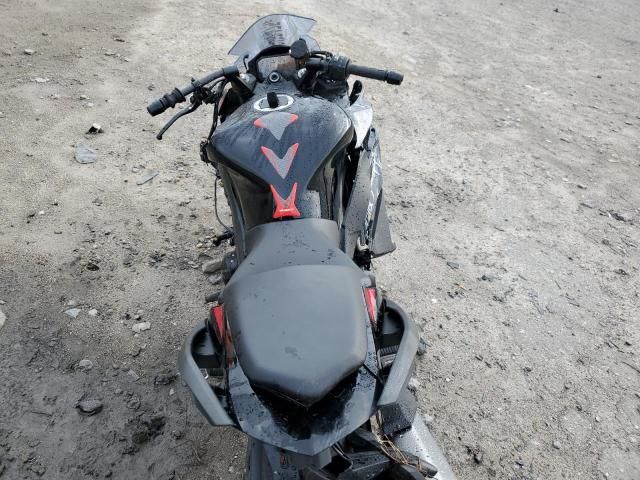 2024 Kawasaki ZX1002 K