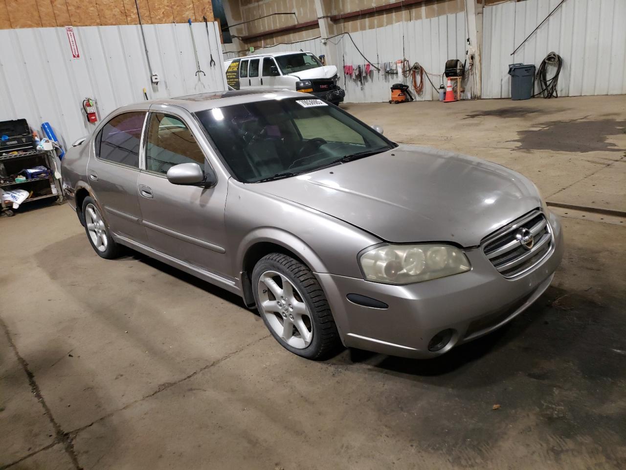 2002 Nissan 2002 Niss Maxima gle