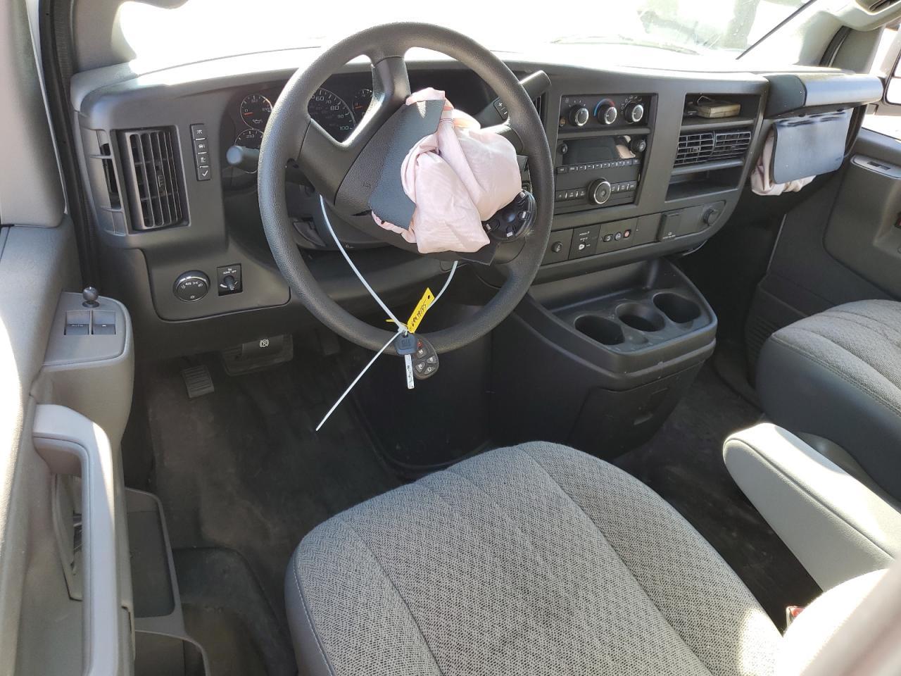 2024 Chevrolet Express G2500