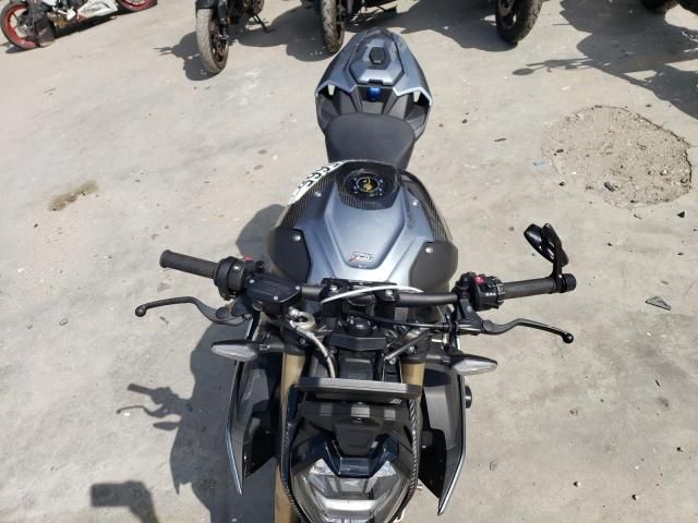 2023 BMW S 1000 R