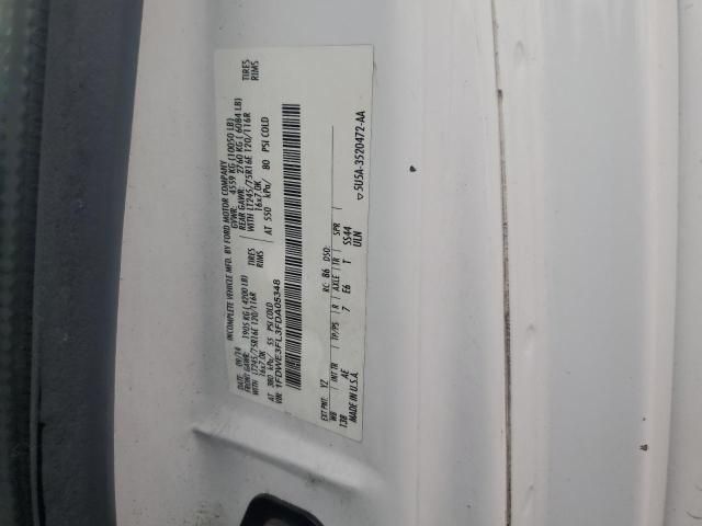 2015 Ford Econoline E350 Super Duty Cutaway Van