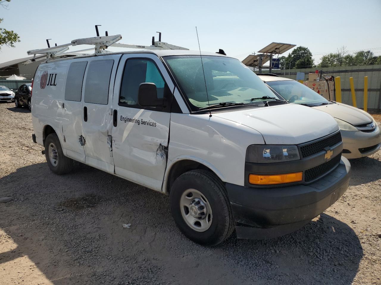 2021 Chev Express G2500