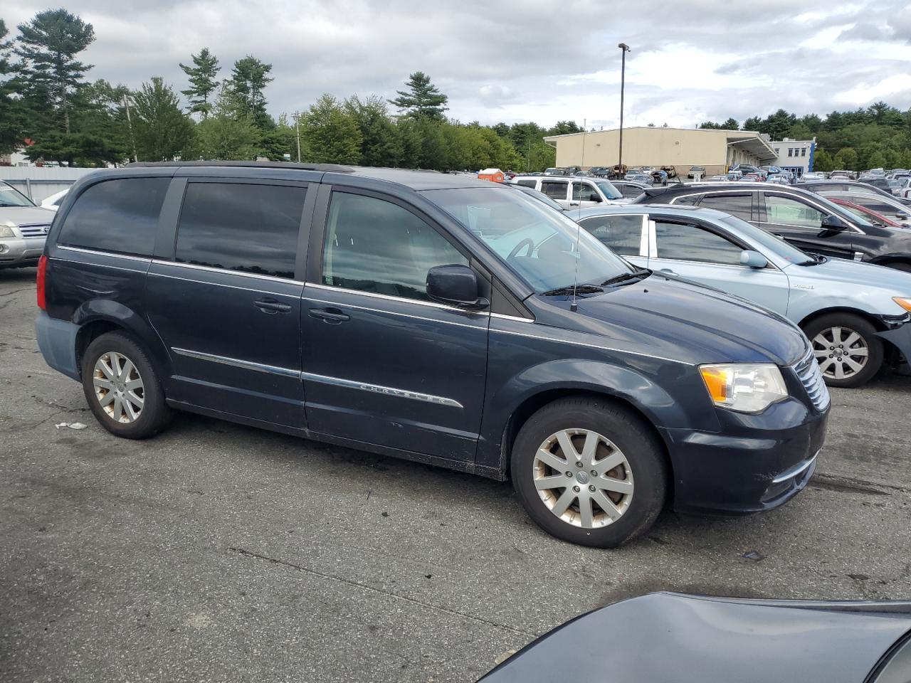 2012 Chrysler Town & Country Touring