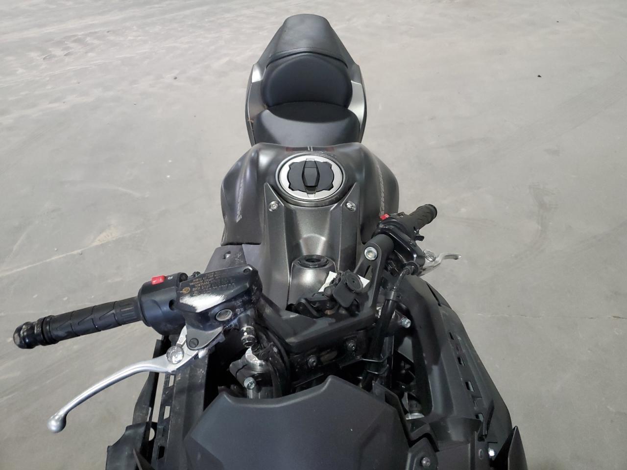 2022 Kawasaki EX650 N