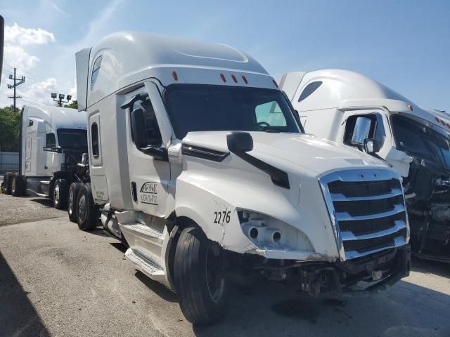 2022 Freightliner Cascadia 126 Semi Truck