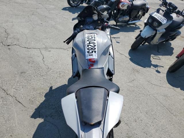 2022 Yamaha YZFR7