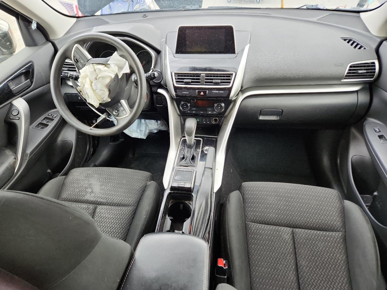 2018 Mitsubishi Eclipse Cross le le