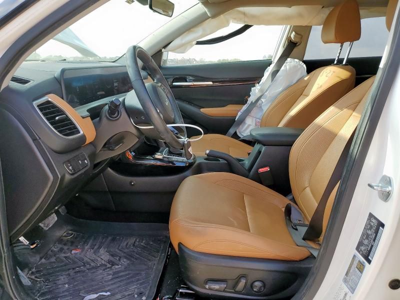 2024 KIA Seltos EX