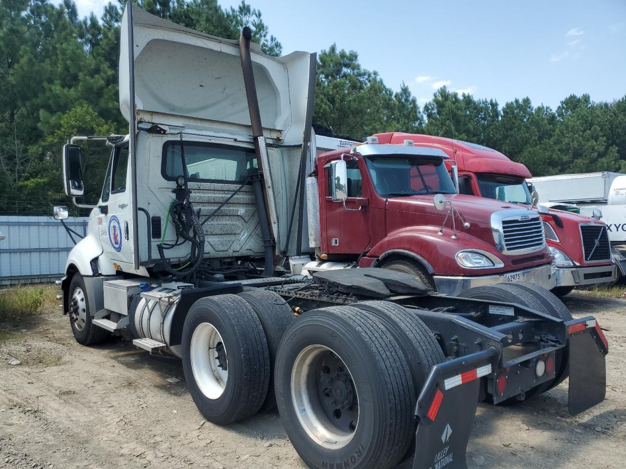 2013 International Prostar Semi Truck
