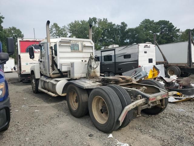 2018 Mack CHU613 Semi Truck