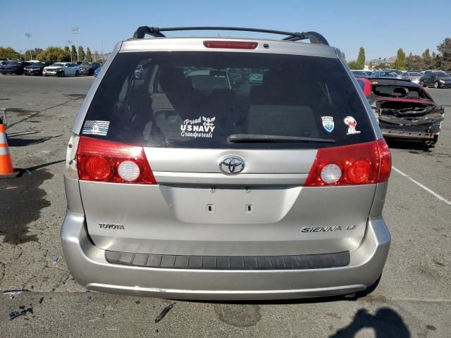 2009 Toyota Sienna CE