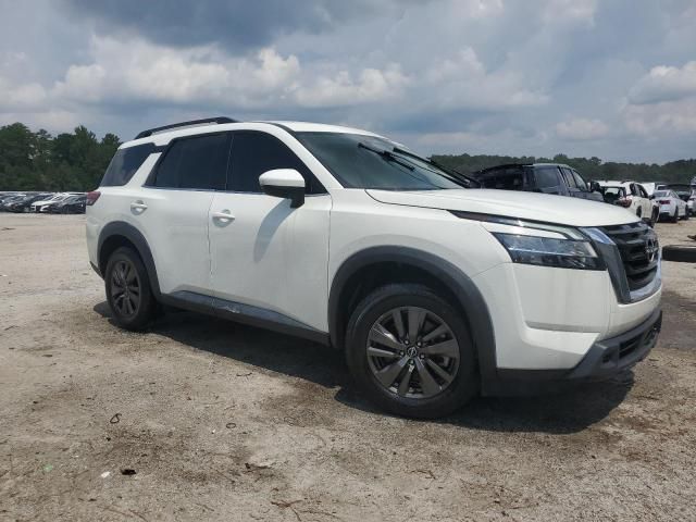 2022 Nissan Pathfinder sv