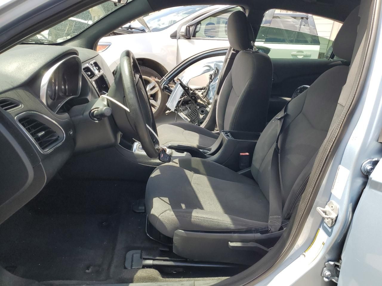 2012 Chrysler 200 lx