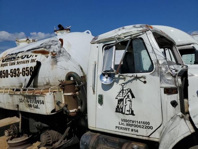 1995 International 4900 Vacuum Truck