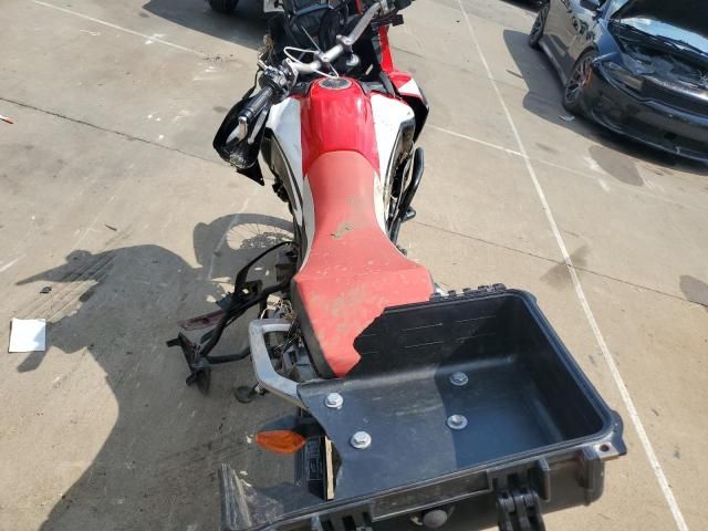 2017 Honda CRF1000