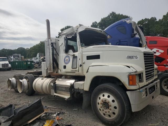 2018 Mack CHU613 Semi Truck
