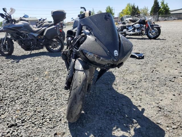 2005 Yamaha YZFR6 L
