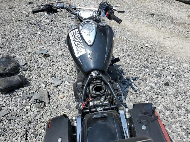 2014 Triumph Thunderbird Commander