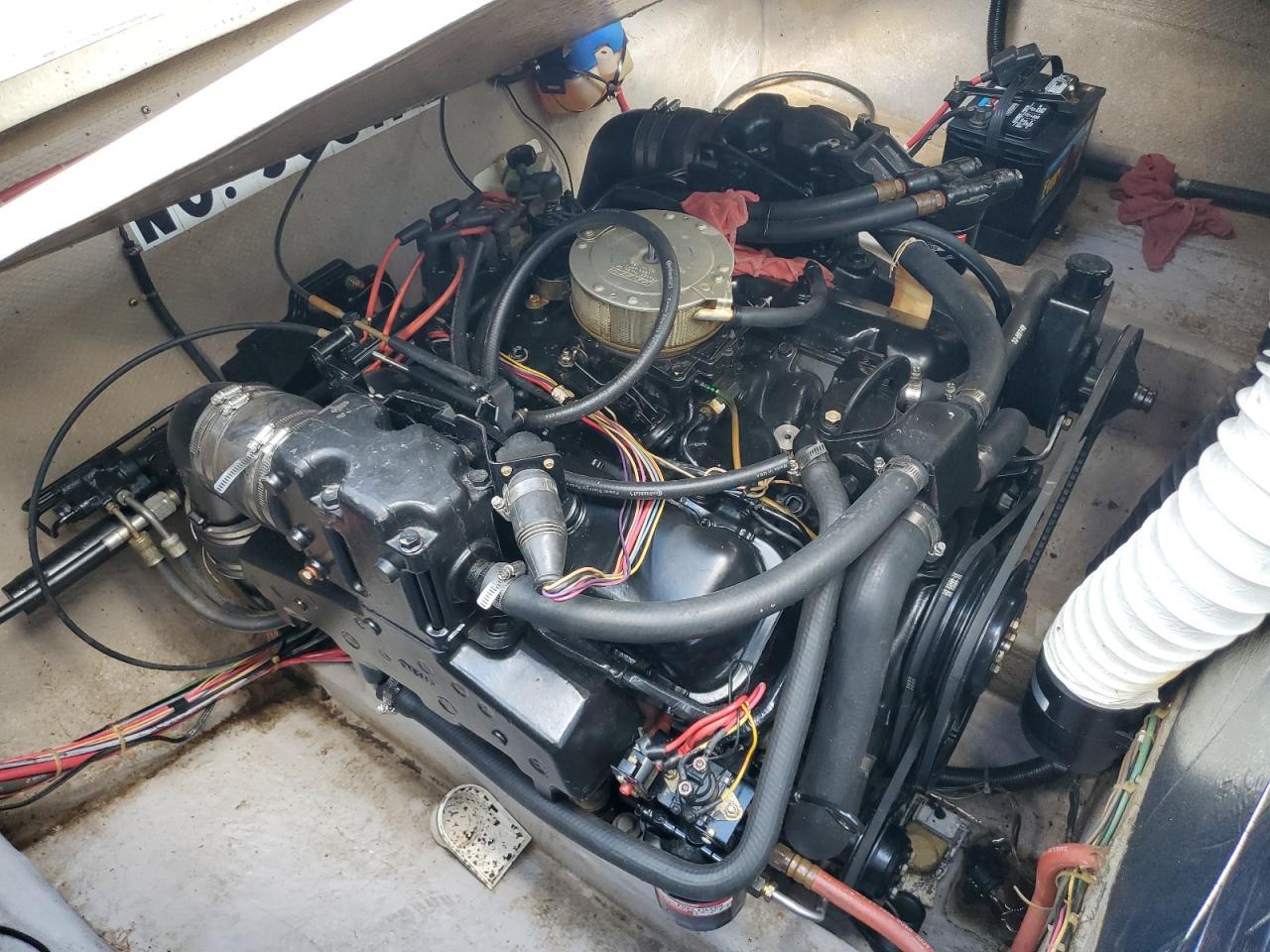 1990 Carver Yachts 2557 Monte