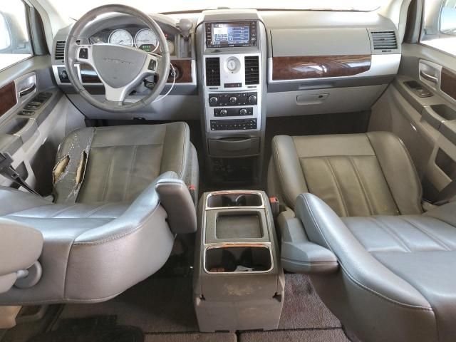 2010 Chrysler Town & Country Touring