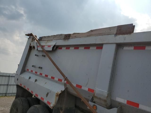2011 Laro 2011 LEE DT975EPUMP-Construction Trailers Bottom
