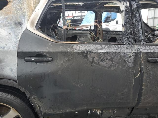 2018 Chevrolet Traverse lt