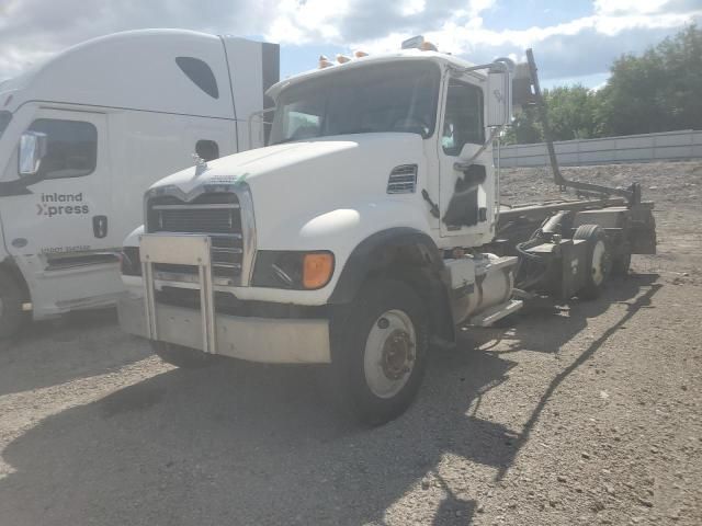 2006 Mack Granite ROLL-OFF Container Truck