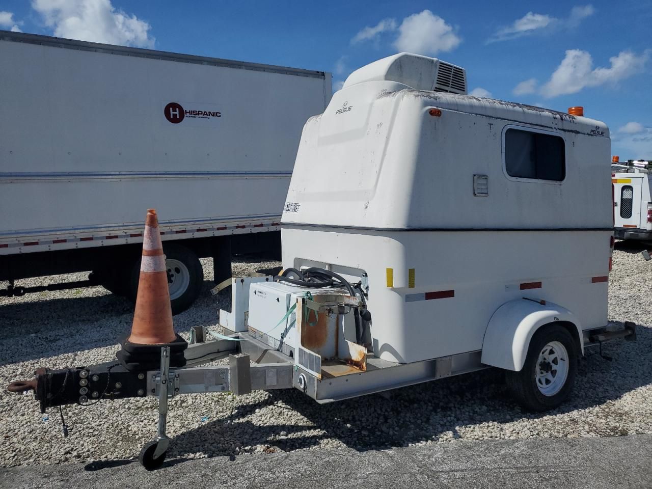 2015 Pelsue Fiber Optic Splicing Trailer