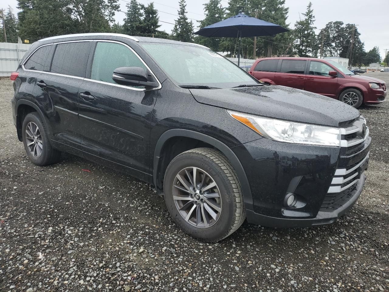 2018 Toyota Highlander se