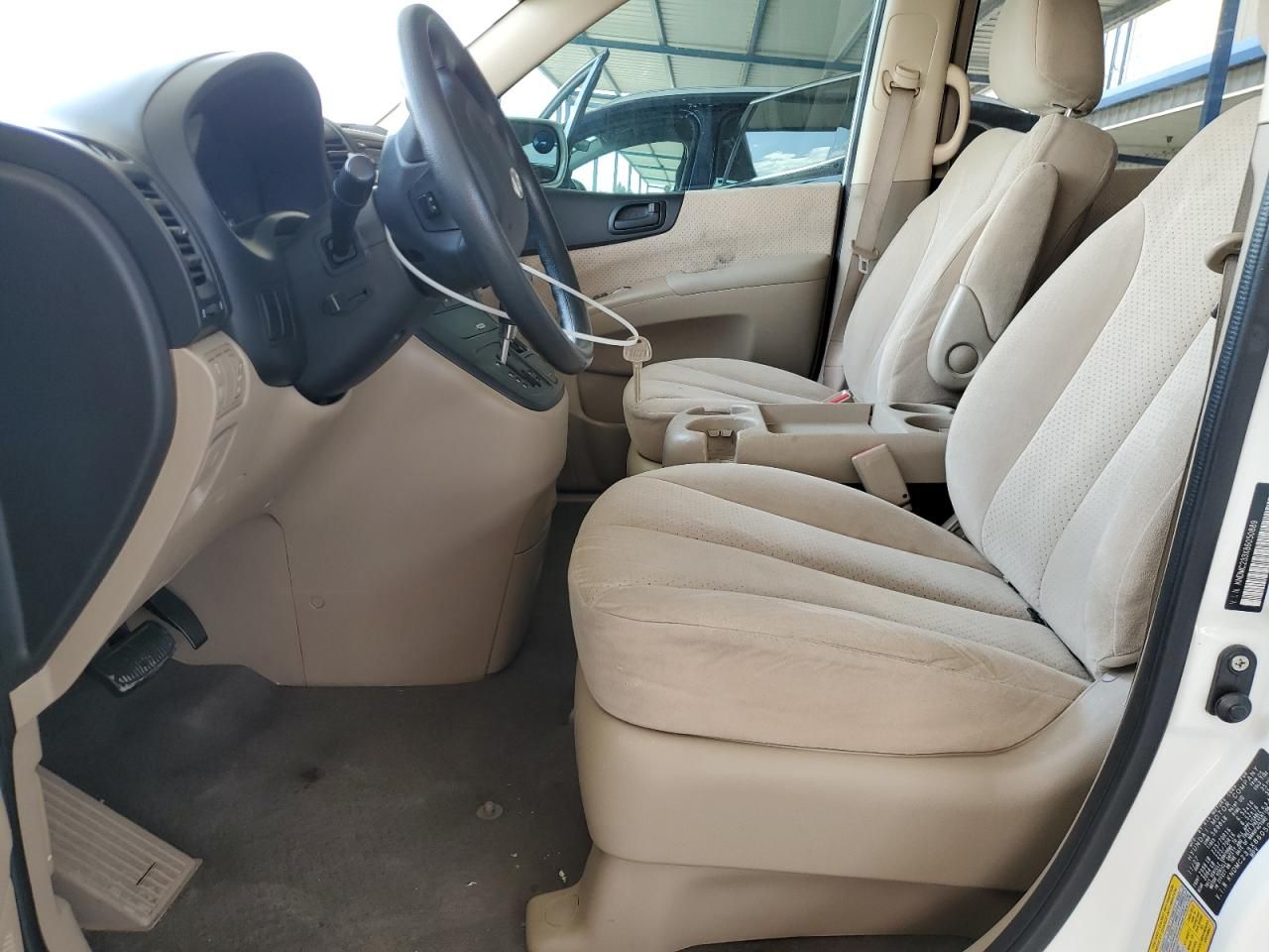 2008 Hyundai Entourage gls