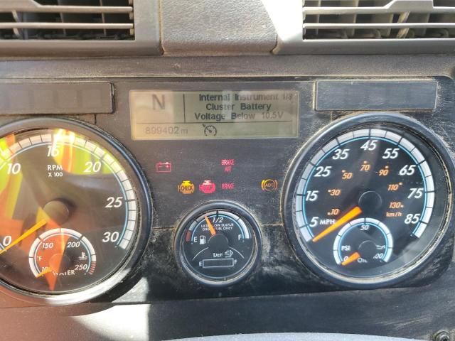 2016 Freightliner Cascadia 125 Semi Truck