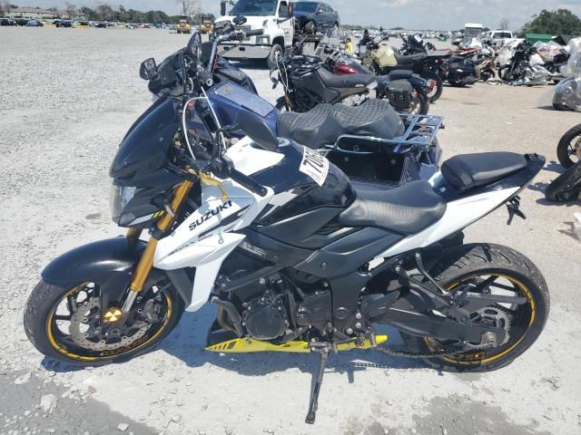 2021 Suzuki GSX-S750 M