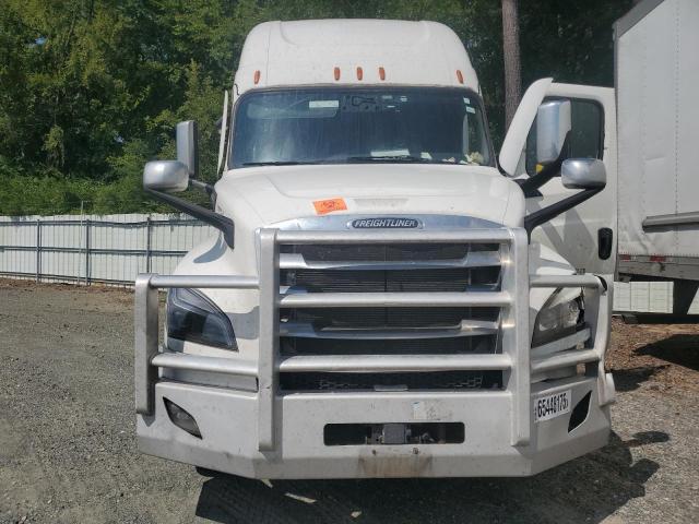 2021 Freigliner 2021 Freightliner Cascadia 126 Semi Truck