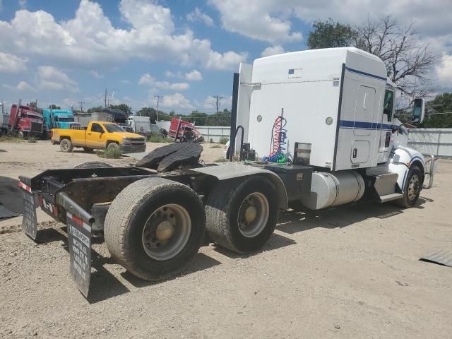 2015 Kenworth T660 Semi Truck