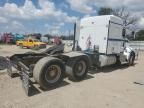 2015 Kenworth T660 Semi Truck