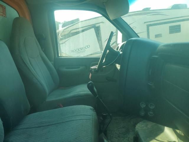 2008 GMC C6500 Chipper Truck