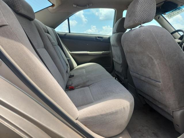 2003 Toyota Camry le