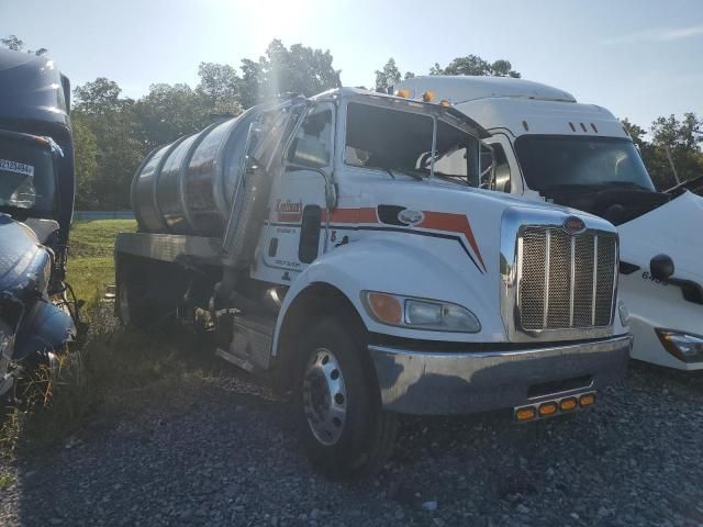 2007 Peterbilt Tractor 2007 Peterbilt 335 Vacuum Truck