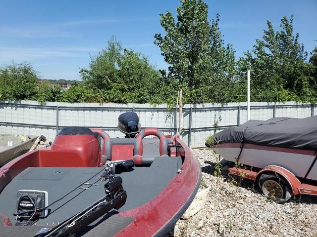 1997 Stratos Boat