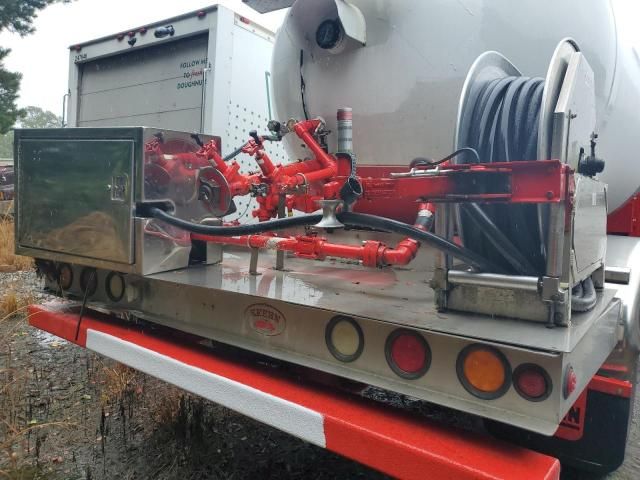 2016 Peterbilt 337