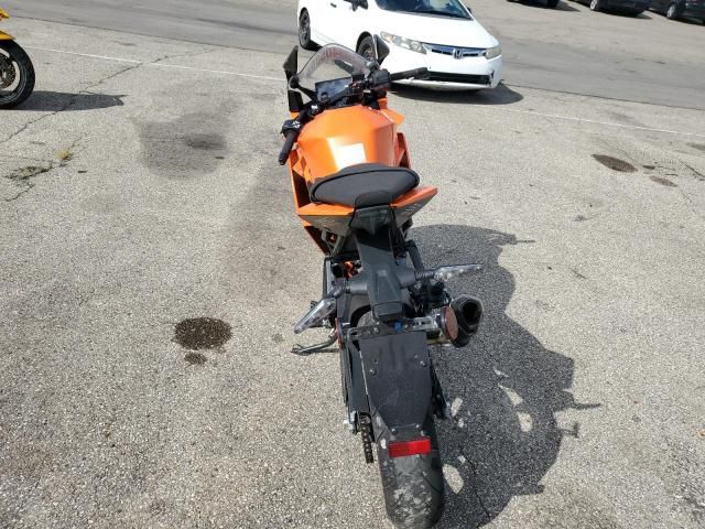 2023 KTM 390 RC