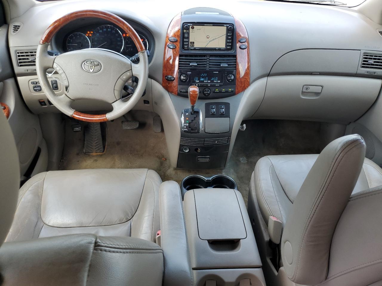 2009 Toyota Sienna xle