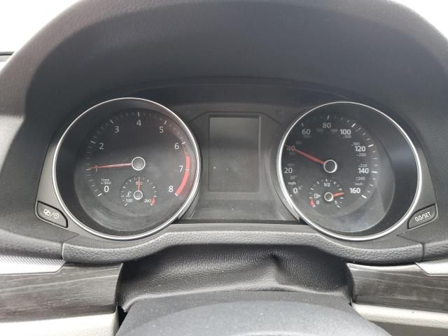 2018 Volkswagen Passat SE