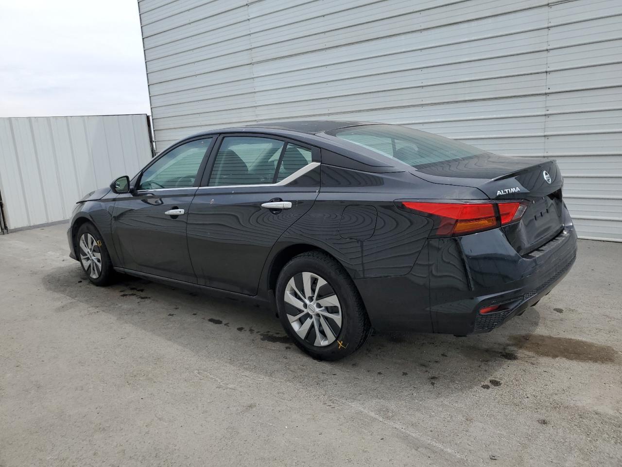 2022 Nissan Altima s